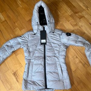 OBO - NWT Canada Goose Womens Abbott Quilted
Down Hoodie Jacket Sz Small